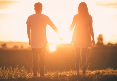 people, holding hands, sunset